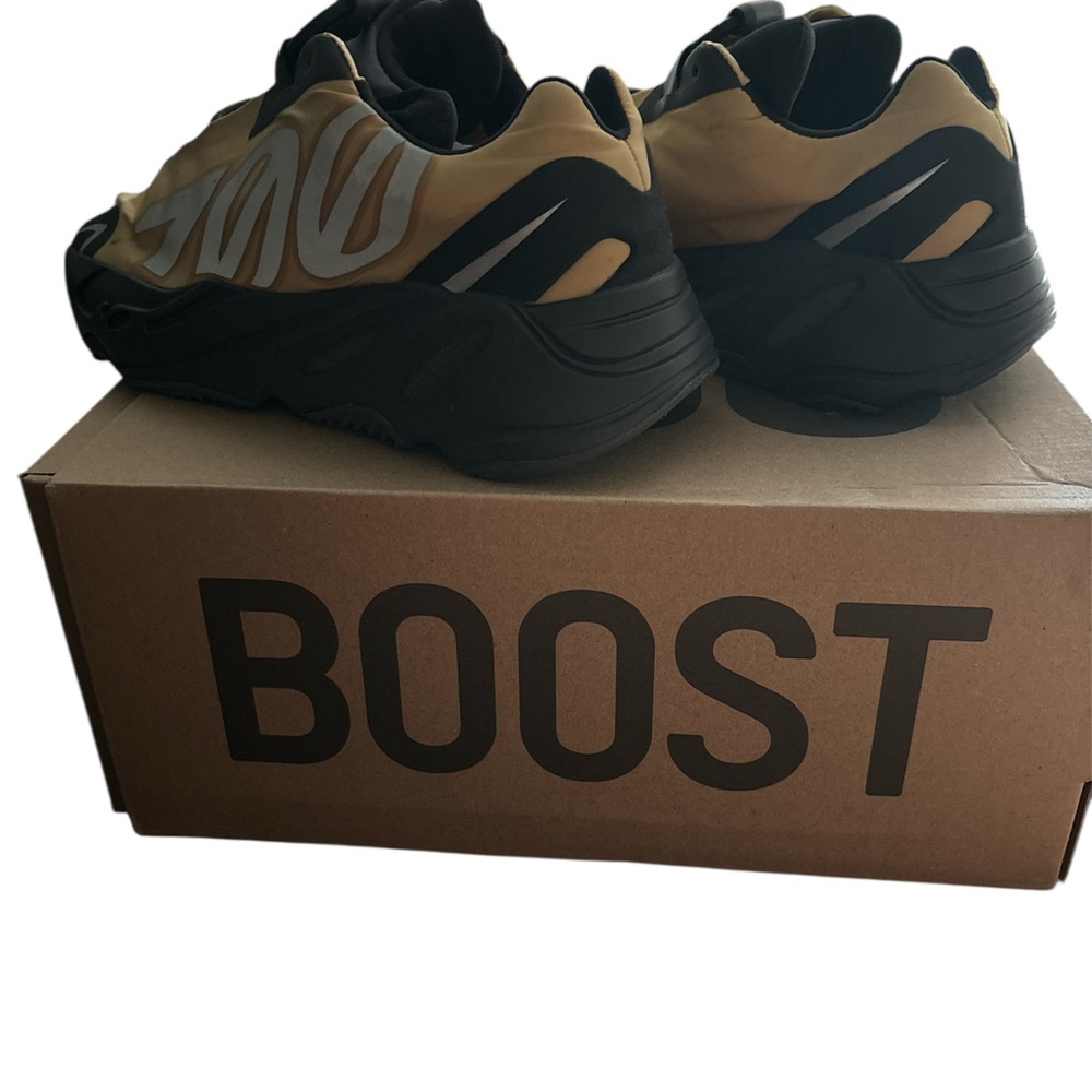 Men's Black and Tan Sneakers